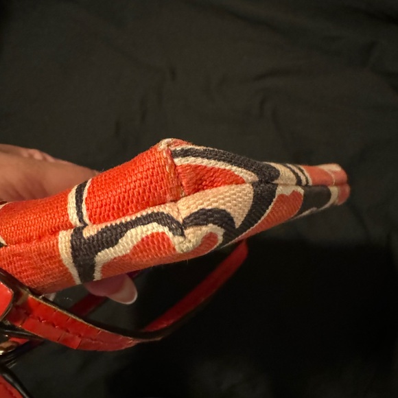 Coach Poppy collection vintage wristlet with card slots - Picture 3 of 6